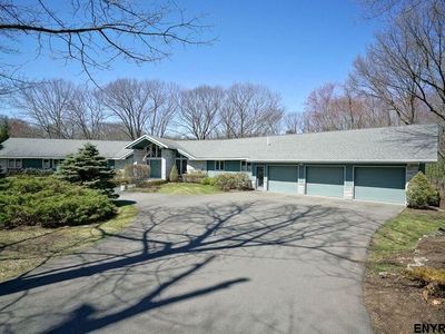 3 Edgewood Cir, Menands, NY, 12204