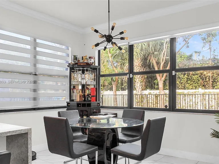 7314 Estero Dr — Photo 11