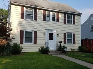 90 Harkness Ave, Springfield, MA 01118
