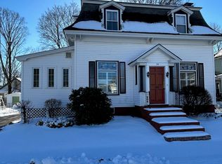 24 Walnut St, Rochester, NH 03867