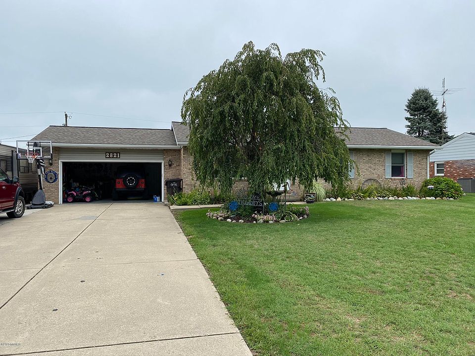 2821 Royal Queens Rd, Stevensville, MI 49127 Zillow