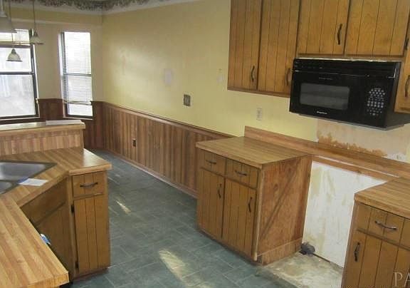 3rd image of 4906 Lanett Dr