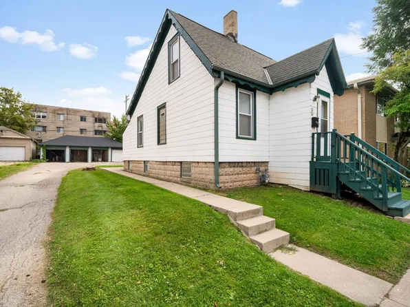 1616 N Warren AVENUE, Milwaukee, WI 53202
