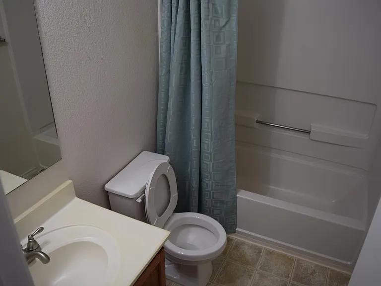 2122 Creek Knl — Photo 5