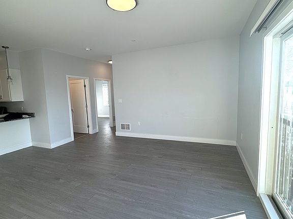4th image of 18 Old Colony Ave #222