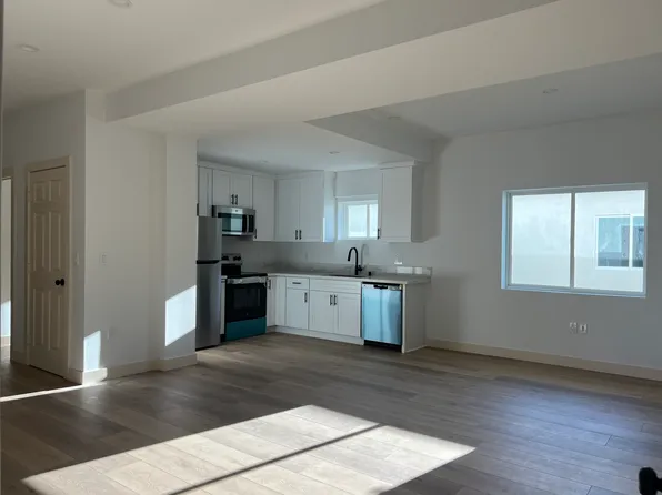 4753 Clybourn Ave #11, North Hollywood, CA 91602