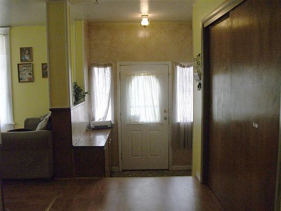 5th image of 109 Arcade Ave