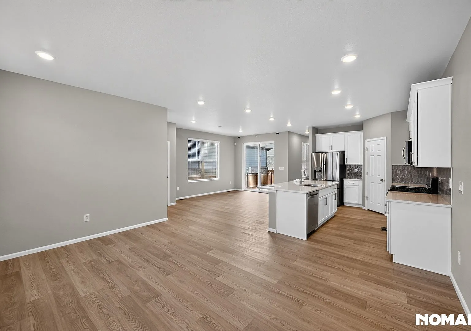 Spacious 3BR House in Aurora — Photo 2