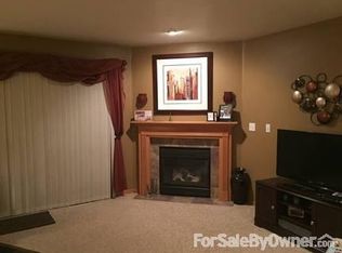 1917 Riverside Dr UNIT F, Suamico, WI 54313