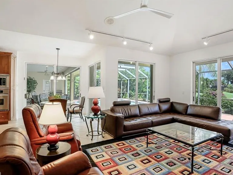 5895 Sonoma Ct — Photo 11