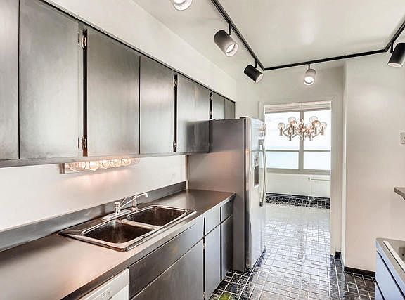 5th image of 3550 N Lake Shore Dr APT 2302