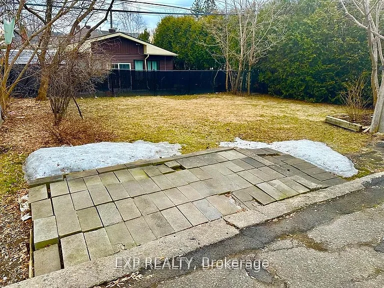 502 Richardson Ave #1 — Photo 10