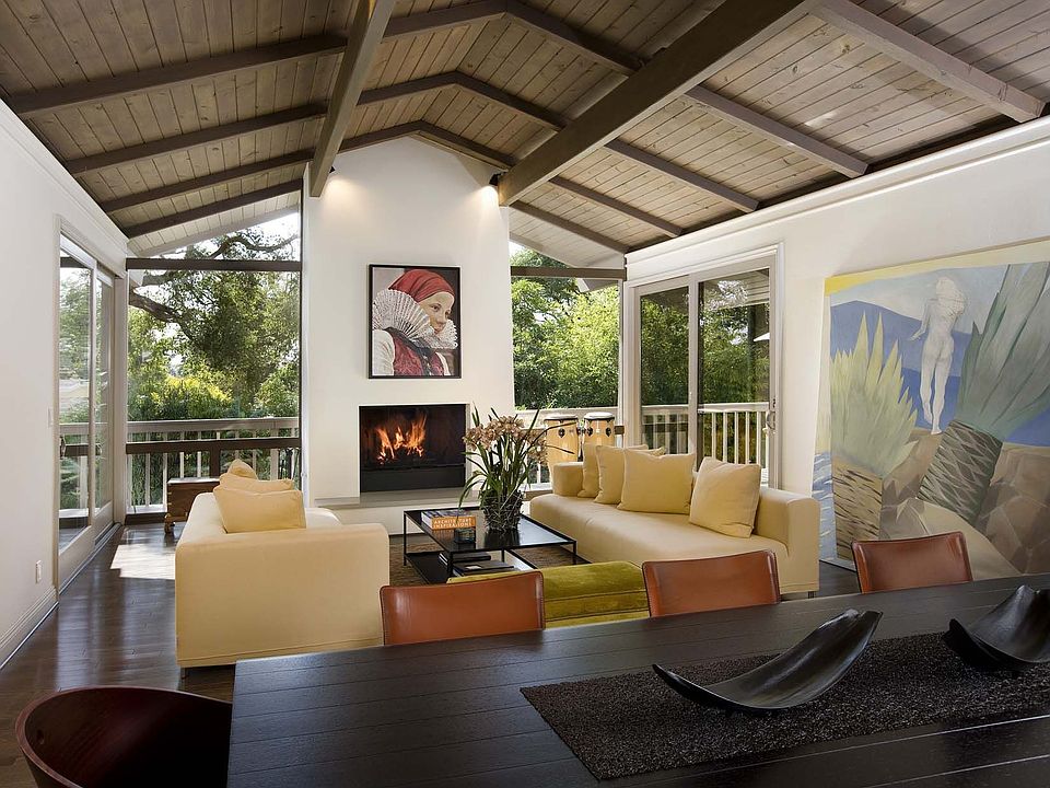 Stylish Living Room 