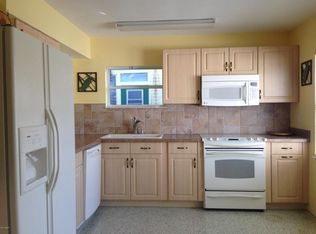 921 Ridgewood Ave, Holly Hill, FL 32117