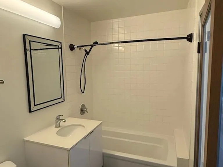 309 S Berendo St #5 — Photo 7