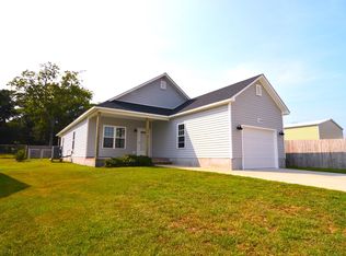 108 Lake Ave, Morehead City, NC 28557