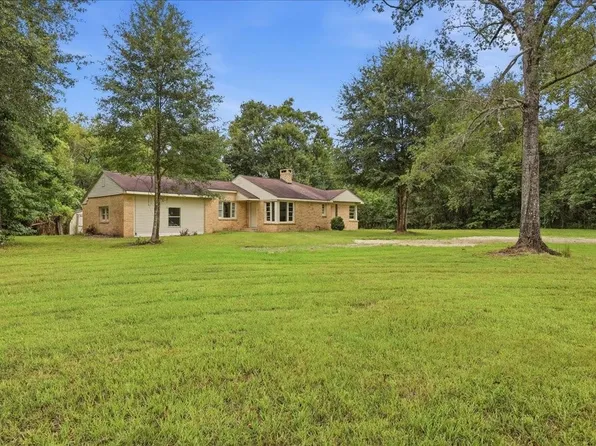 985 Highway 12 E, Deweyville, TX 77614