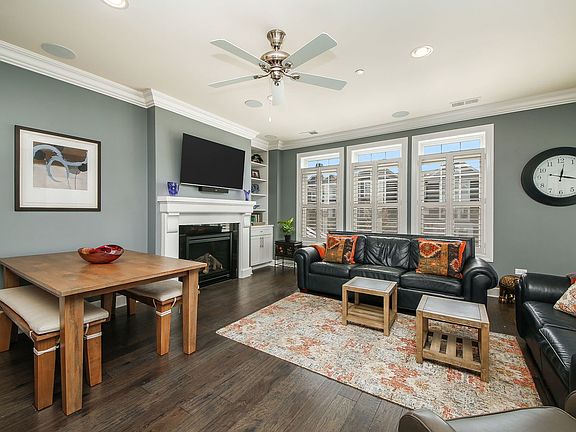 5th image of 7 E Kennedy Ln APT 205