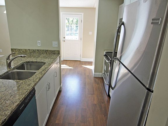 5th image of 8440 Huntdale Ct