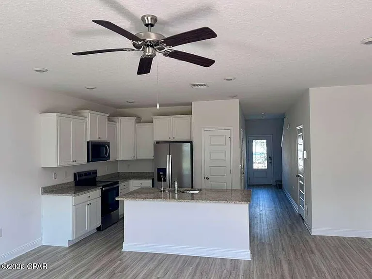147 Ellery Ln — Photo 18