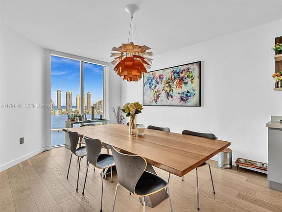5th image of 3201 NE 183rd St APT 2102