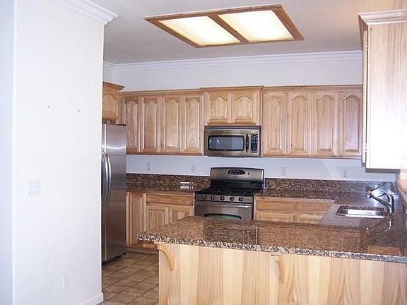2nd image of 1215 Shadow Mountain Dr