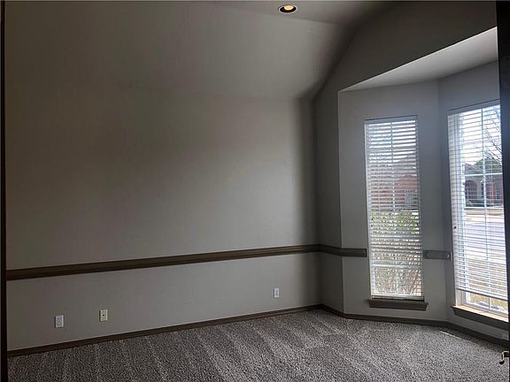 5th image of 7209 NW 111th Ter