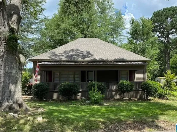 165 Vann Cir, Trussville, AL 35173