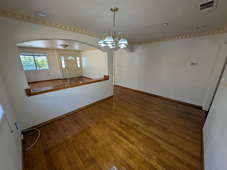 2721 Montezuma Ave — Photo 4
