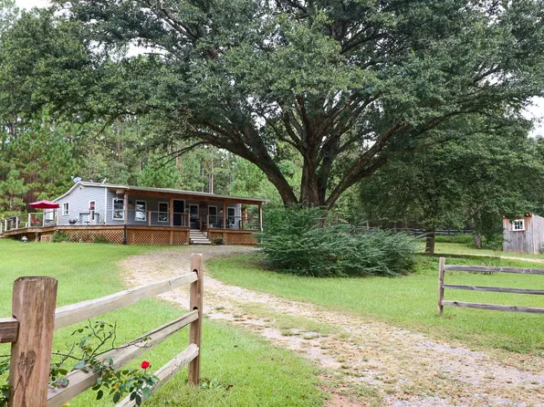 269 Bluffwood Rd, Wagener, SC 29164