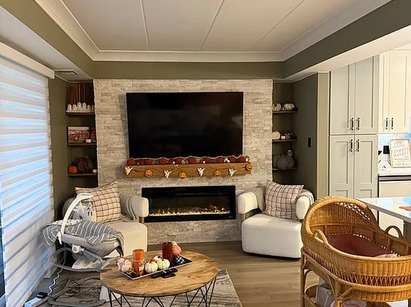 11005 Stony Creek Dr APT 1D, Palos Hills, IL 60465