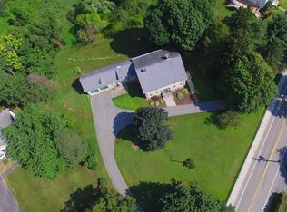 16 Parkhurst Rd, Chelmsford, MA 01824