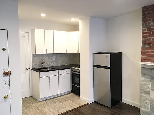 Rented by Next Step Realty New York LLC | media 9