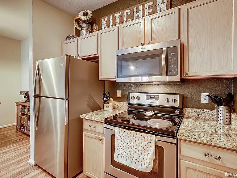 2430 W 82nd Pl #2B — Photo 7