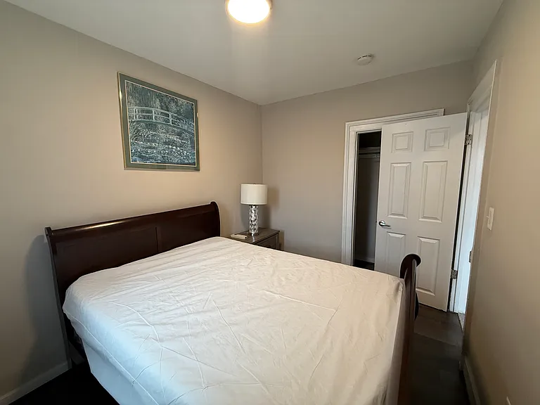 826 28th St #2 — Photo 13