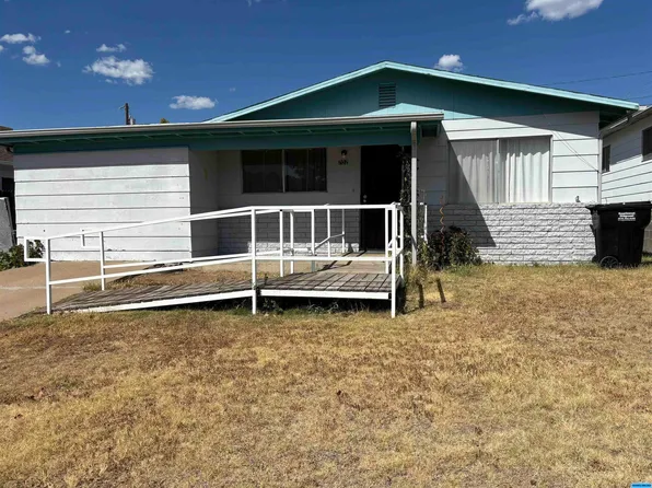 702 Fahey St, Bayard, NM 88023