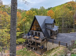 2313 Grey Fox Run, Sevierville, TN 37862