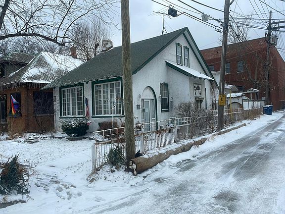 2nd image of 2416 New St