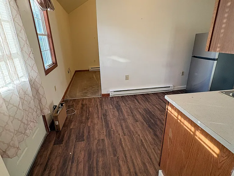 562 Chestnut St #B — Photo 10
