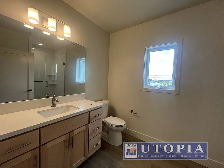 528 Dufour St #A — Photo 17