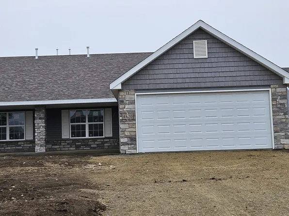 4420 Squaw Valley Dr, Loves Park, IL 61111