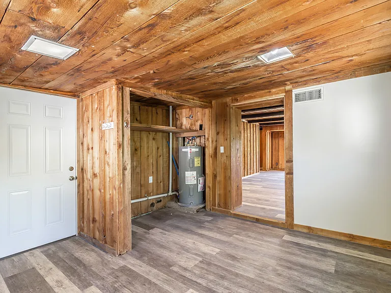 5700 Ridgefield Rd — Photo 9