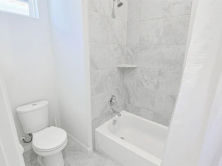10005 Brickhouse Dr — Photo 27