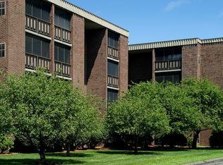 1077 Main St APT 403, Wakefield, MA 01880