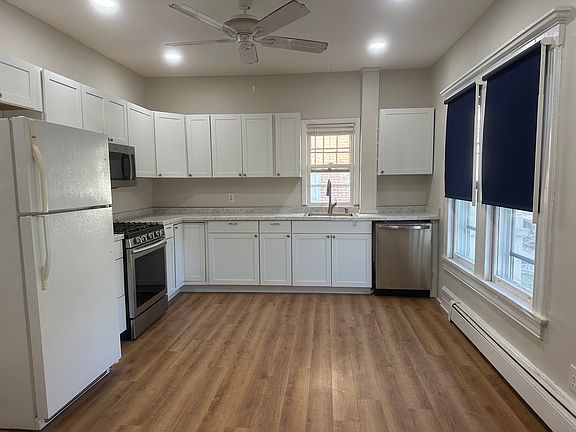 3rd image of 182 Claremont Ave Floor 2