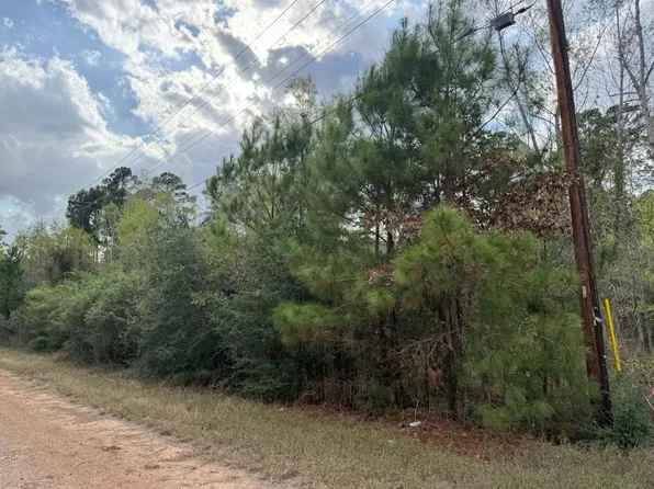 233 Makaha Dr, Bastrop, TX 78602