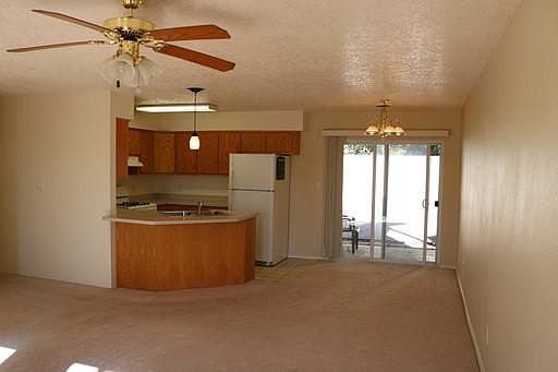 4th image of 308 Valle Vista Dr