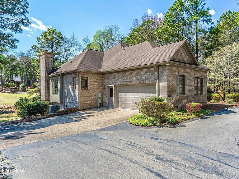 215 Plantation Dr — Photo 82