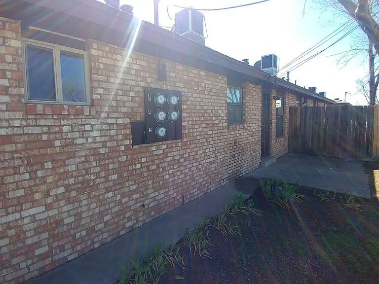 2521 Eubank Blvd NE — Photo 9