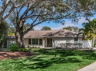 1301 74th Cir NE, Saint Petersburg, FL 33702